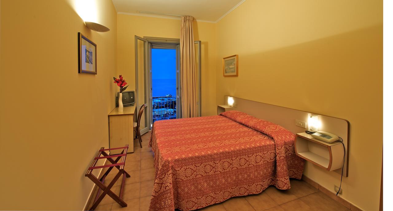 Hotel Ideale Ortona Bagian luar foto